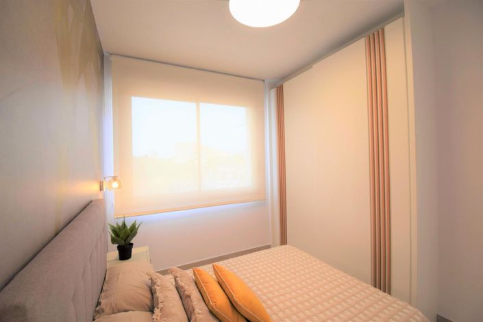 Image No.29-3 Bed Property for sale