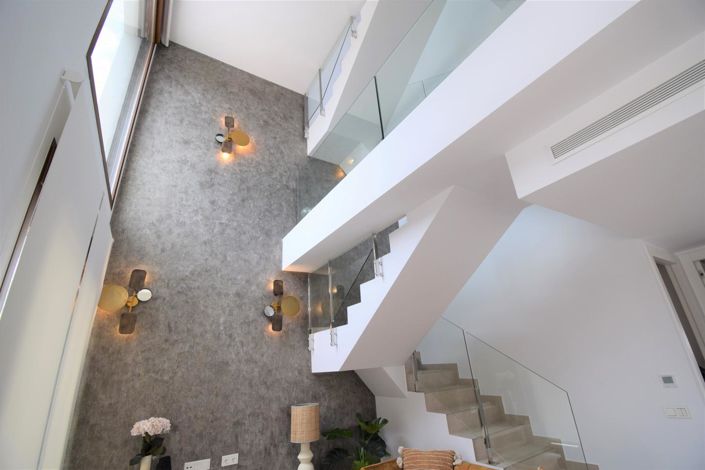 Image No.6-3 Bed Property for sale