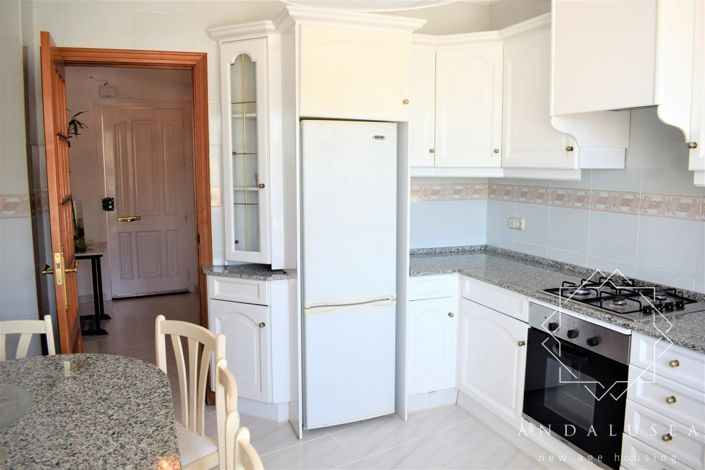 Image No.15-4 Bed Property for sale