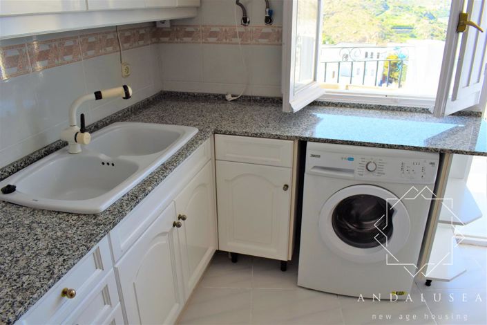 Image No.16-4 Bed Property for sale