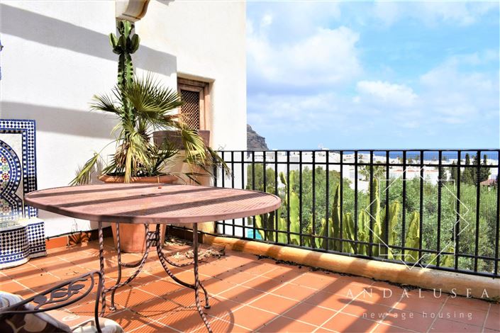 Image No.37-5 Bed Property for sale