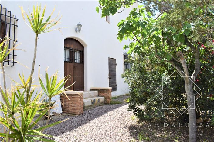 Image No.57-5 Bed Property for sale