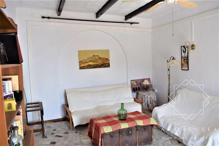 Image No.14-3 Bed Property for sale