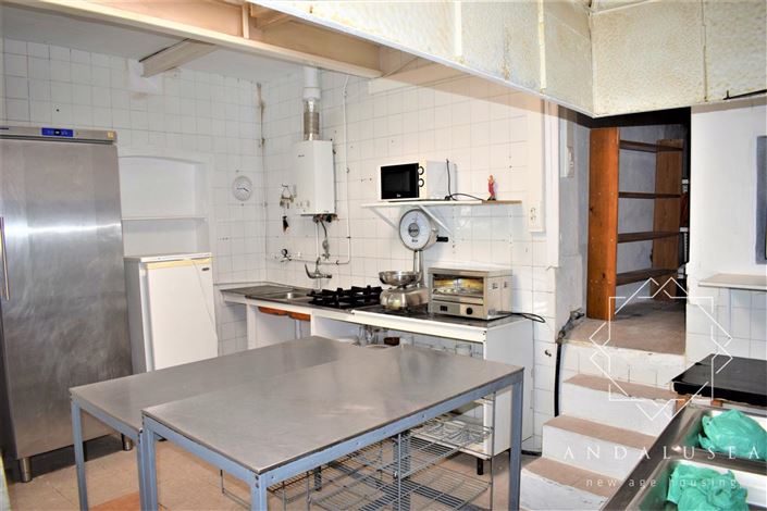 Image No.25-3 Bed Property for sale