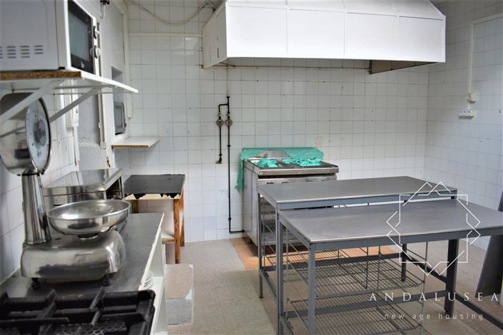 Image No.27-3 Bed Property for sale