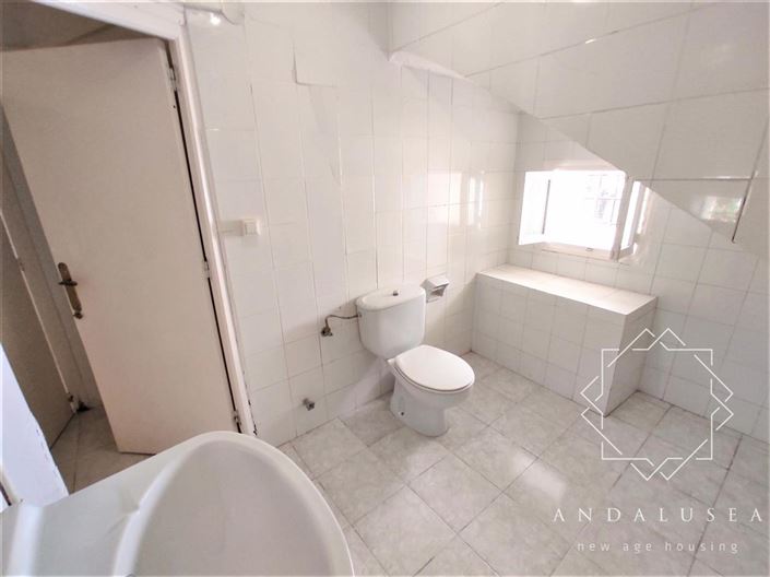 Image No.34-3 Bed Property for sale