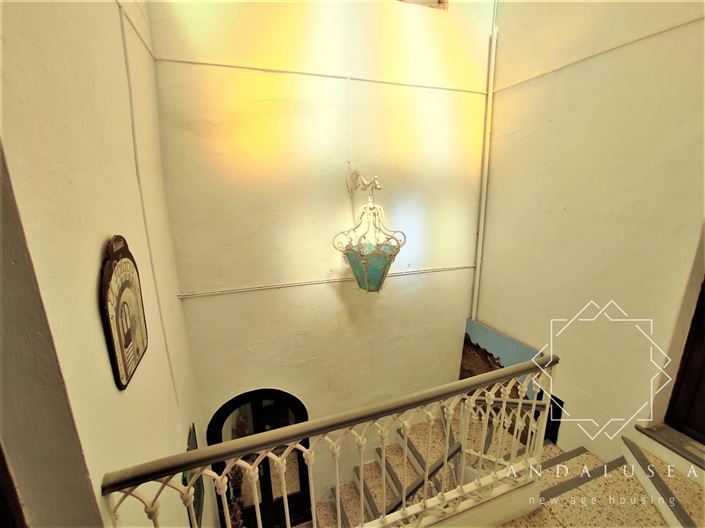 Image No.37-3 Bed Property for sale