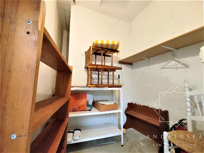 Image No.41-3 Bed Property for sale