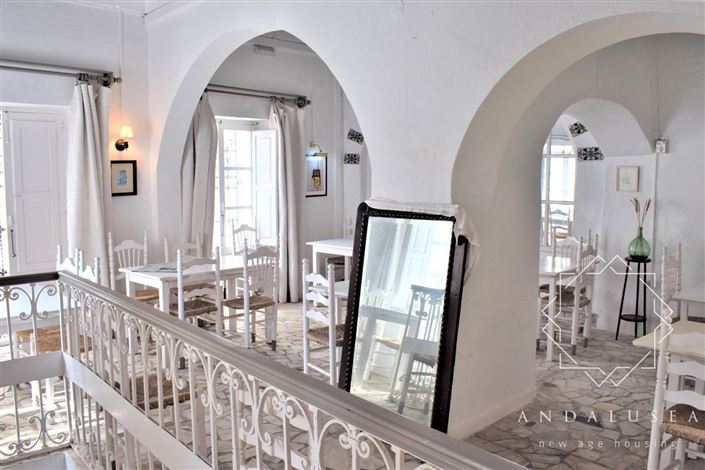 Image No.44-3 Bed Property for sale