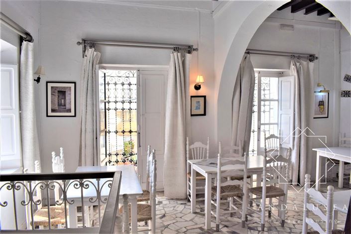 Image No.45-3 Bed Property for sale