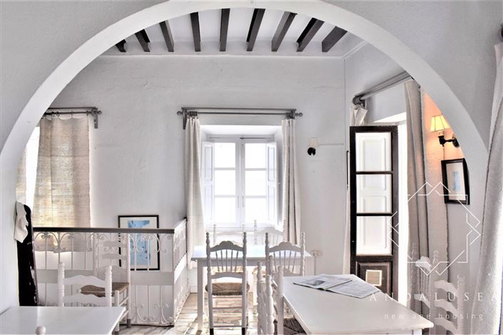 Image No.47-3 Bed Property for sale