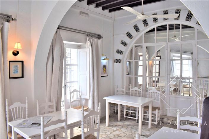 Image No.49-3 Bed Property for sale