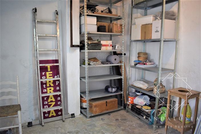 Image No.52-3 Bed Property for sale