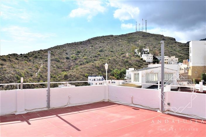 Image No.57-3 Bed Property for sale