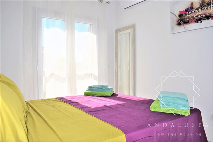 Image No.25-4 Bed Property for sale