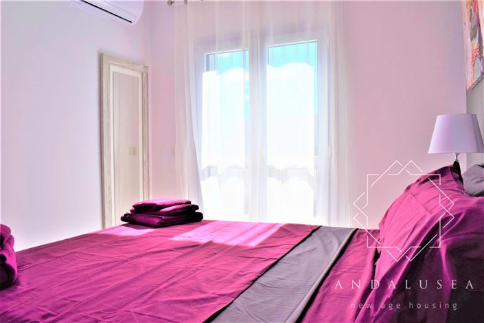 Image No.29-4 Bed Property for sale