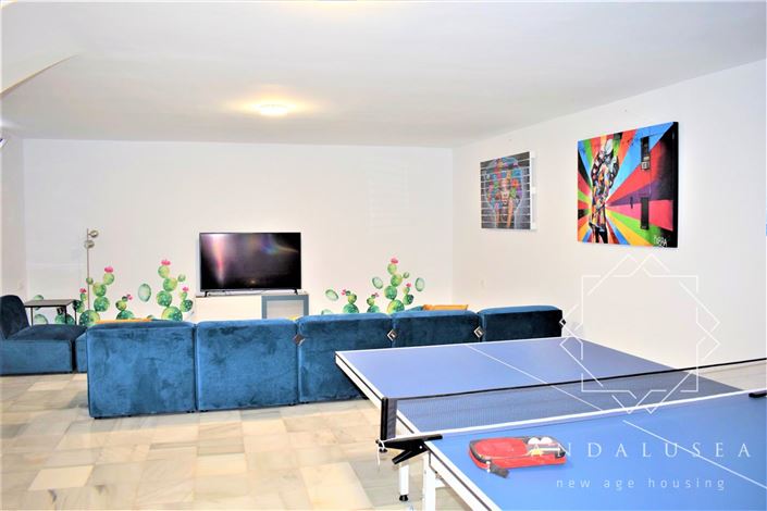 Image No.37-4 Bed Property for sale