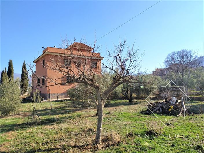 Image No.49-5 Bed Property for sale