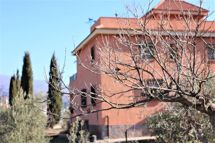 Image No.50-5 Bed Property for sale