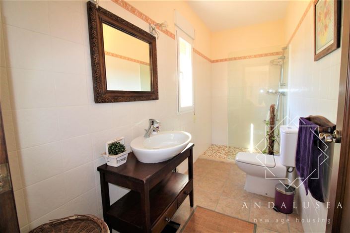 Image No.39-4 Bed Property for sale