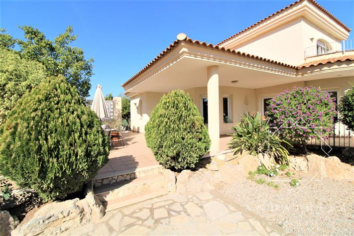 Image No.46-4 Bed Property for sale