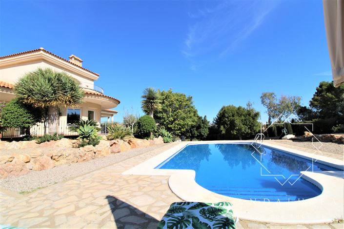 Image No.48-4 Bed Property for sale