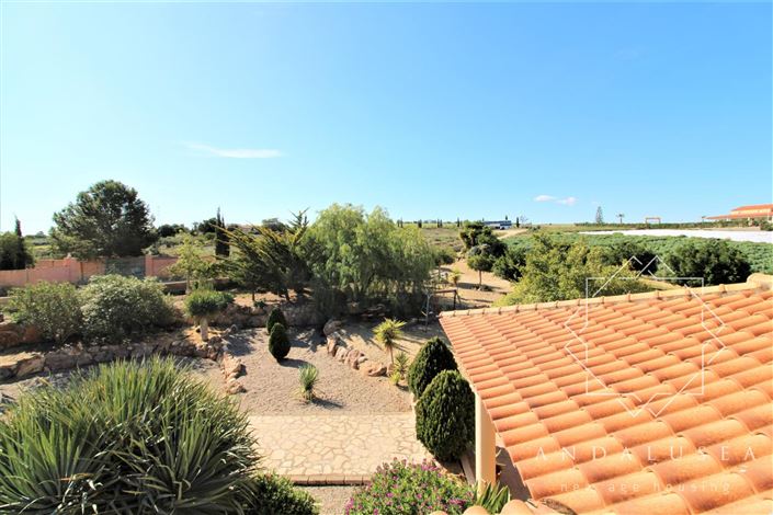 Image No.57-4 Bed Property for sale