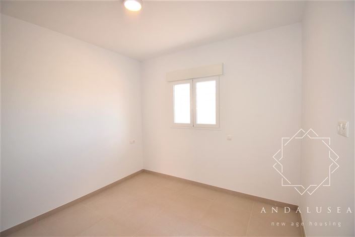 Image No.13-4 Bed Property for sale