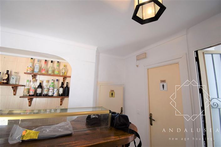 Image No.15-13 Bed Property for sale