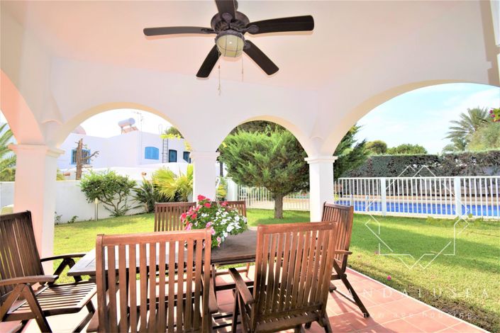 Image No.3-5 Bed Property for sale