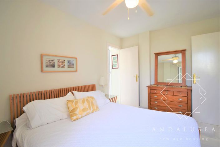 Image No.29-5 Bed Property for sale