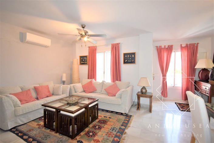 Image No.11-3 Bed Property for sale