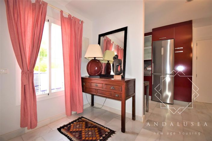 Image No.12-3 Bed Property for sale