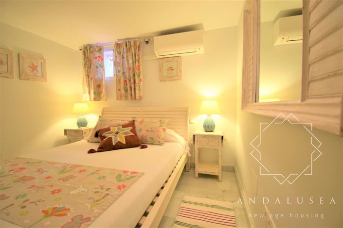 Image No.25-3 Bed Property for sale