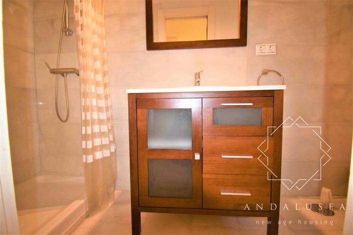 Image No.35-3 Bed Property for sale