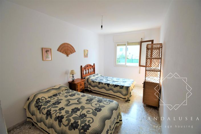 Image No.21-4 Bed Property for sale