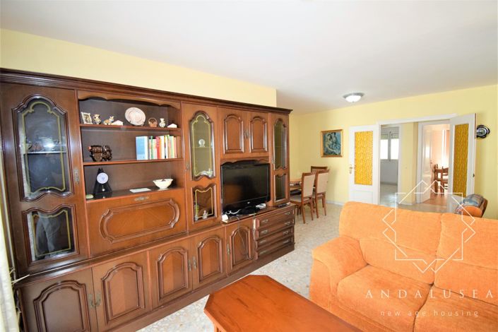 Image No.3-4 Bed Property for sale