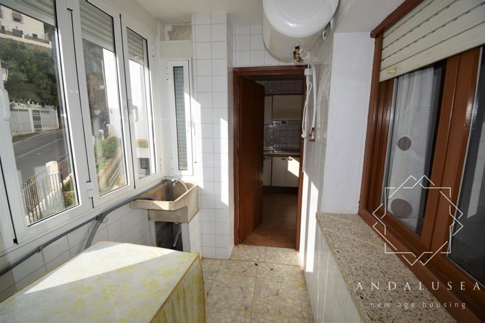 Image No.38-4 Bed Property for sale