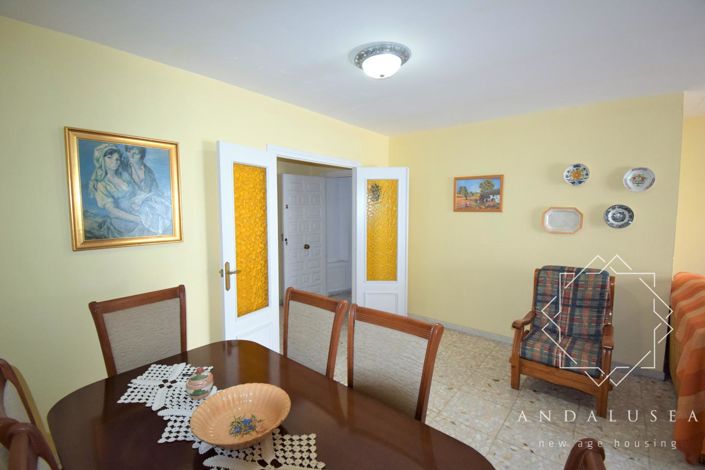 Image No.6-4 Bed Property for sale