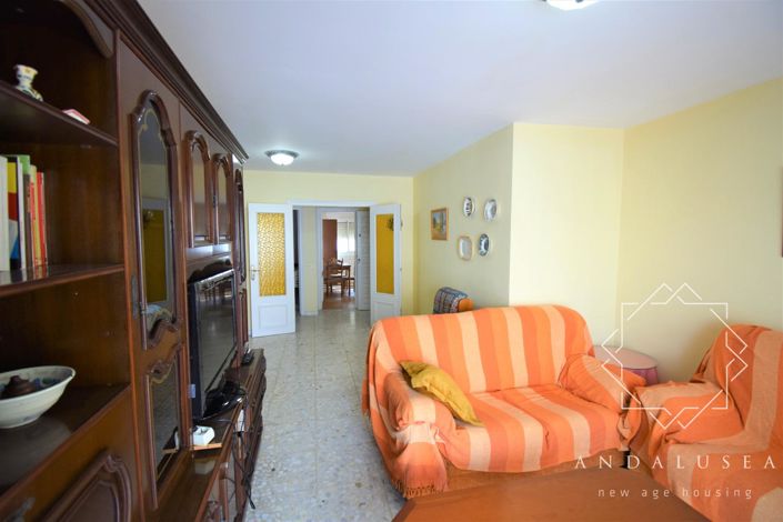 Image No.8-4 Bed Property for sale