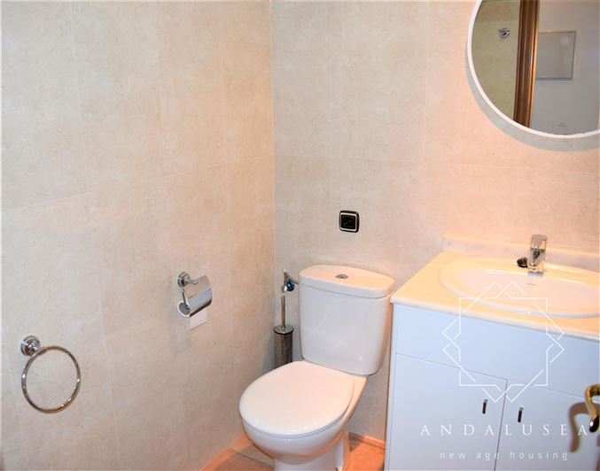 Image No.13-2 Bed Property for sale