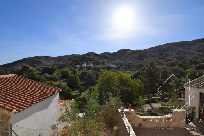 Image No.26-6 Bed Property for sale