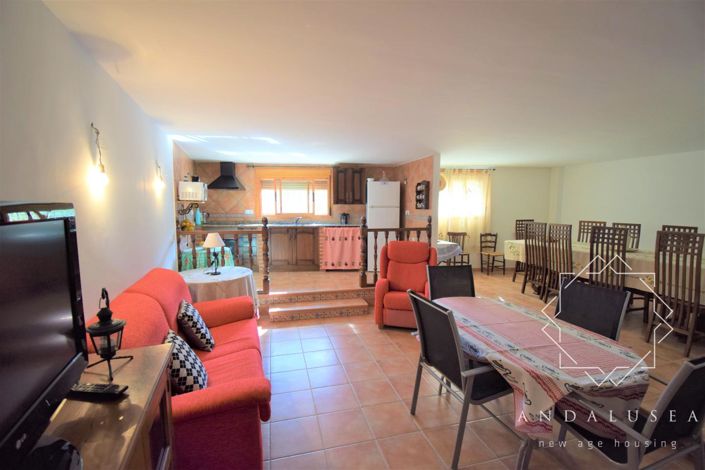 Image No.51-6 Bed Property for sale