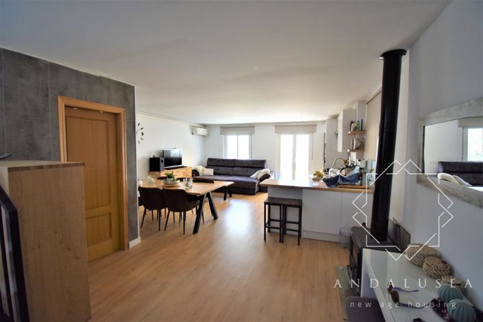 Image No.2-2 Bed Property for sale