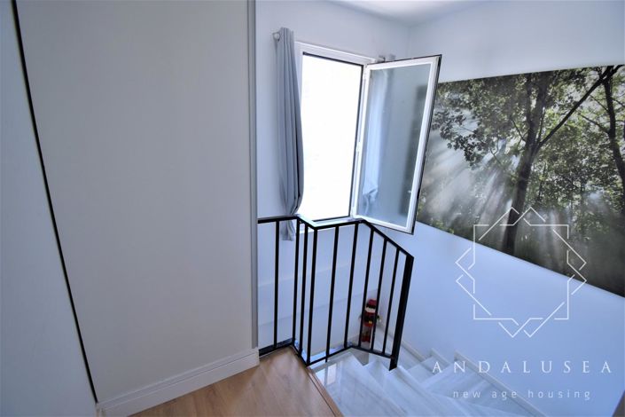 Image No.35-2 Bed Property for sale