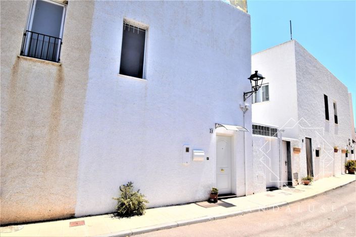 Image No.37-2 Bed Property for sale