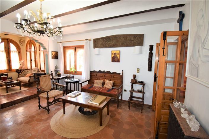 Image No.23-4 Bed Property for sale