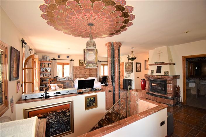 Image No.31-4 Bed Property for sale