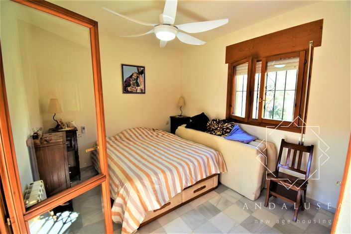 Image No.18-3 Bed Property for sale