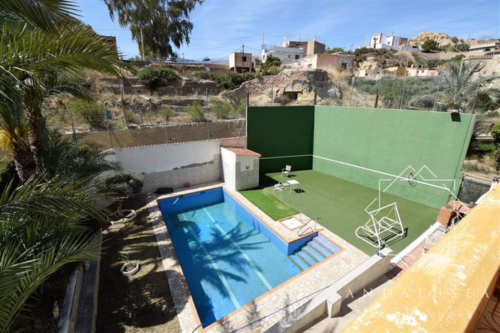 Image No.36-3 Bed Property for sale